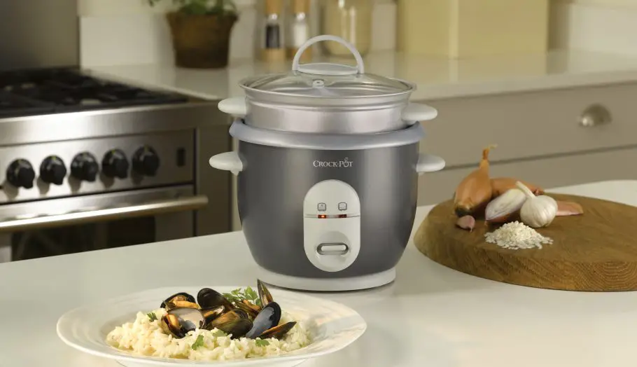 Can You Use A Rice Cooker As A Slow Cooker? - Rice Cooker Junkie