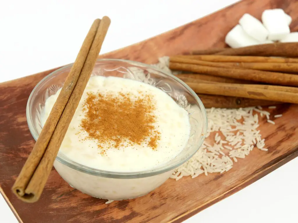 Creamy rice pudding with cinnamon
